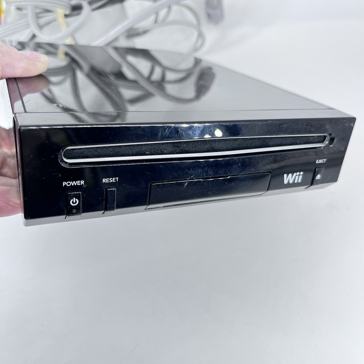 Nintendo Wii Gaming Console Model RVL-101 with Cables Cords Black
