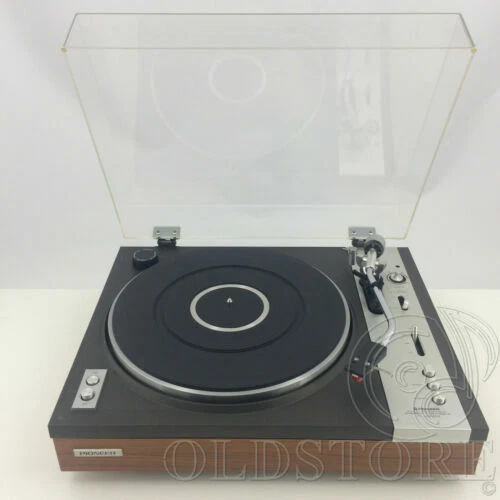 Piatti e giradischi Pioneer per la casa