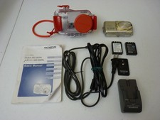 Olympus Stylus 410 / 4MP Digital Camera / Tested  Working/waterproof case