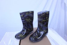Pull On Jelly Rain Boot Camo Colors Size 12-12.5 Little Kid
