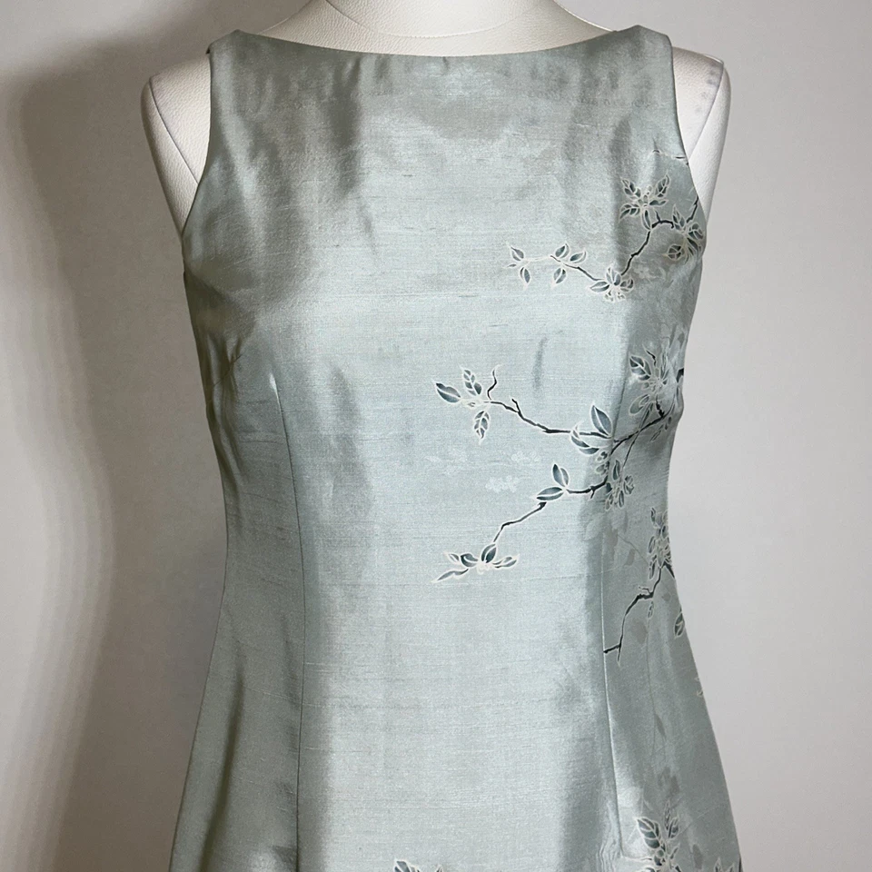 Ann Taylor 100% Silk Mint Green Floral Sleeveless Sheath Dress Womens Size 2 - Image 2 of 4