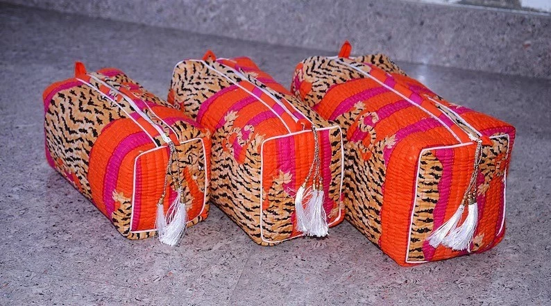 Indian Pink Tiger Printed Toiletry Bag Unisex Makeup Bags Waterproof 3 Pcs. Sets