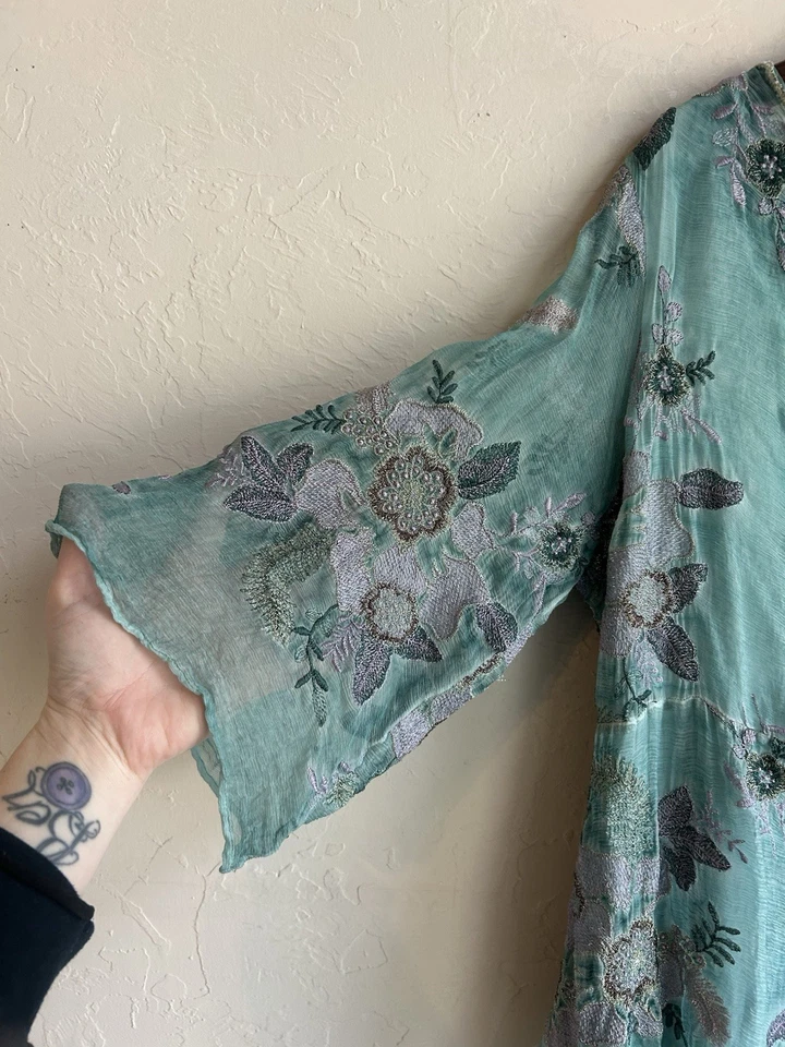 Soft Surroundings Embroidered Silk Tunic Top XL Petite Metallic Floral Fairy - Image 3 of 4