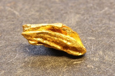 Gold specimen Crystallized Gold  0.47 Gram  Round Mtn. Mine  Nye Co. NV
