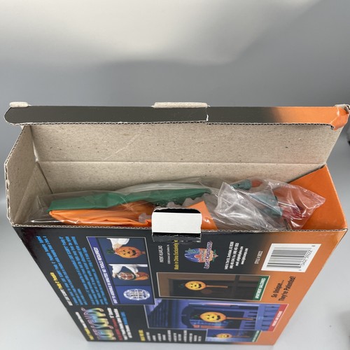 10” Pumpkin Light Scamps Hanging Halloween Outdoor Lighting NIB - Picture 4 of 4