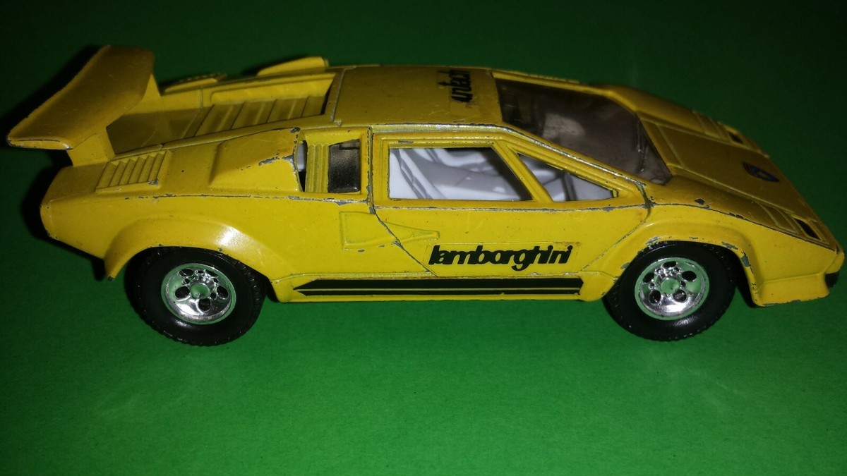 Une Lamborghini Countach Periscopio aux enchères à Fontainebleau | Le des enchères