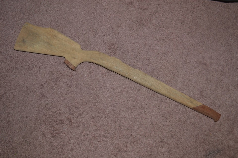 UNFINISHED LIGHT WEIGHT RIFLE WOOD STOCK 2LB FOR LA 33 1 4 L CENTER unfinished-light-weight-rifle-wood-stock-2lb-for-la-33-1-4-l-center