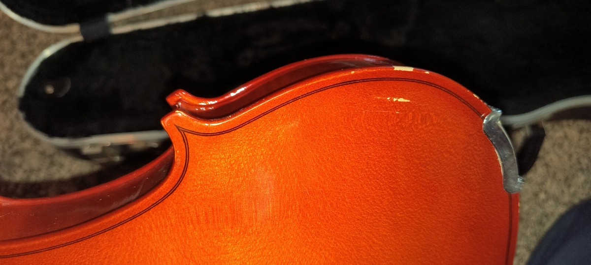 Strunal 4/4 Violin w/ Hard Case, bow, shoulder Rest, Rosin, Mute
