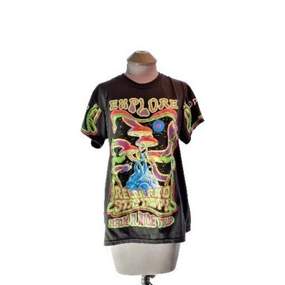 Weekend Warriors Size M ''Explore ..Relax And Stay Trippy'' T Shirt Unisex