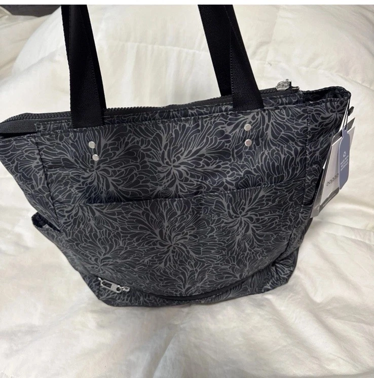 Bolso de mano de viaje Baggallini de fin de semana para mujer ligero de nailon Foto 3 de 4