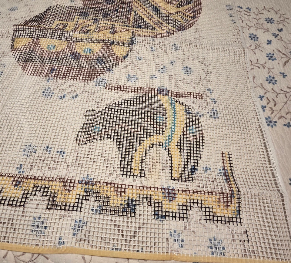 Bucilla # 12114 Rug Wall Hanging Pattern Canvas Only POTTERY MCM 1970s 26" x 48" - Image 3 of 4