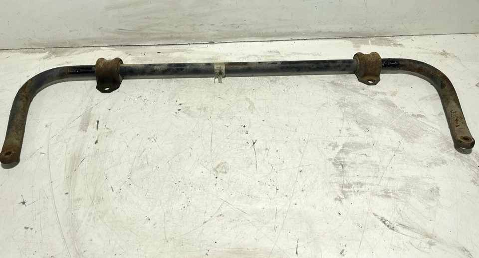 Barra estabilizadora de suspensión delantera 52087824 con bujes y soportes 97-06 Jeep TJ Wrangler Foto 2 de 4