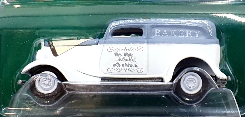 Johnny Lightning 1/64 Scale JLPC009 - 1933 Ford Delivery - Clue Mrs White - Image 4 of 4
