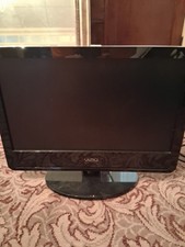 Vizio VA19L HDTV10T 19" 720p HD LCD Widescreen TV Monitor w/ Remote - Tested!