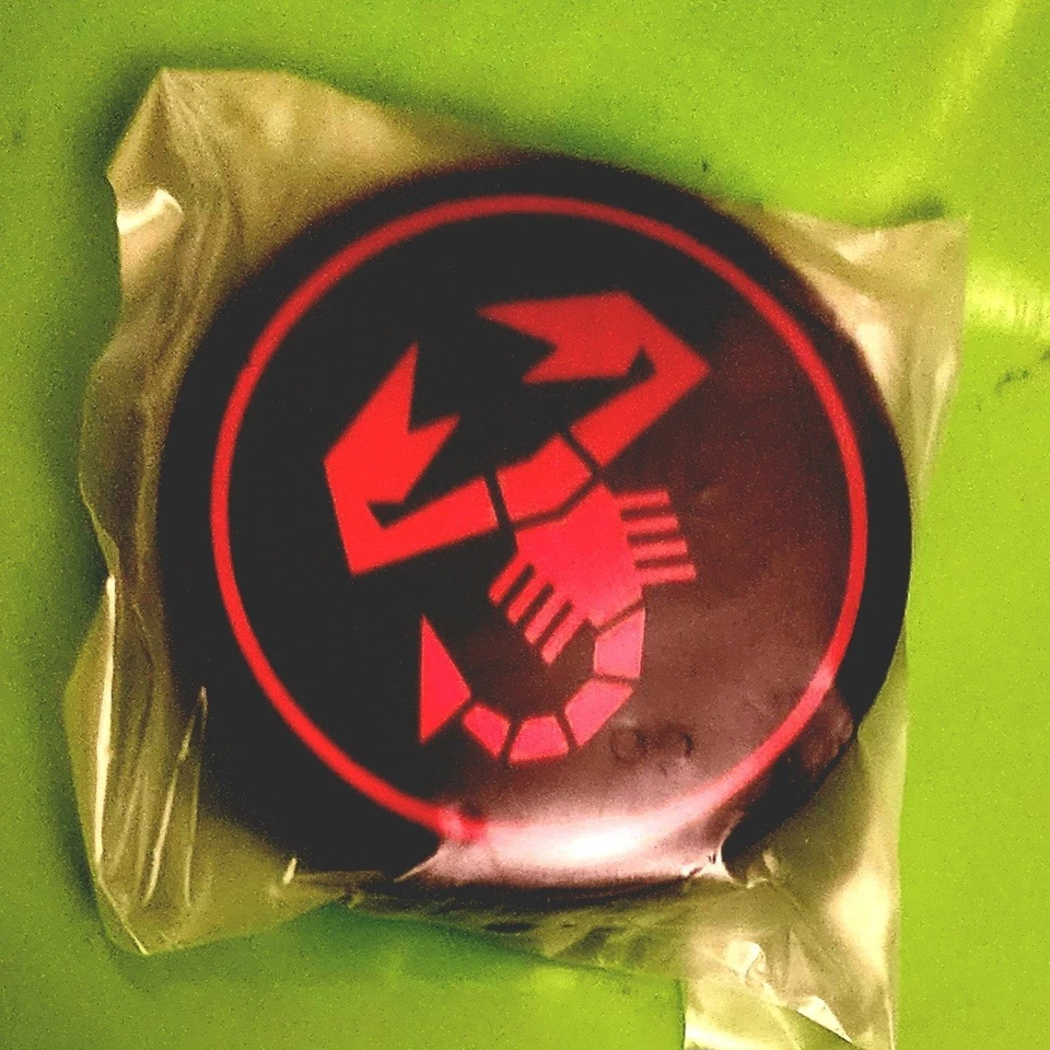 Tapacubos centrales de llantas de aleación negra roja Abarth de 4 x 60 mm/tapa de llanta con Scorpion Foto 2 de 4