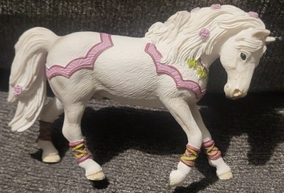 2006 Schleich World of Elves Feyas  White Stallion Horse White Pink Rose Flowers