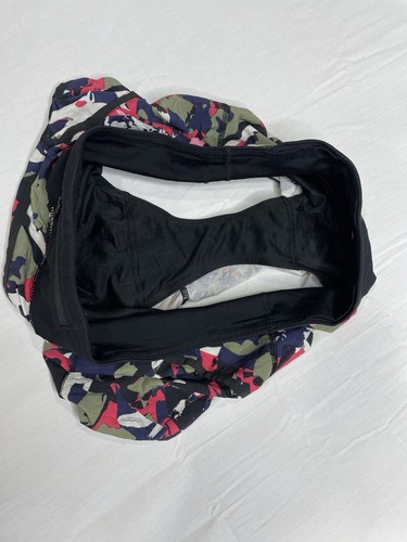 Lululemon Shorts Womens 8 Lightweight Booty Gym Running 2” - Picture 9 of 11