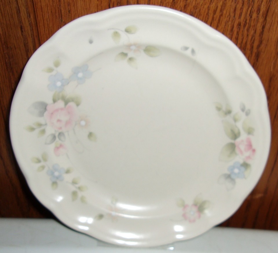 Pfaltzgraff Tea Rose Salad/Dessert Plates Gently Used eBay