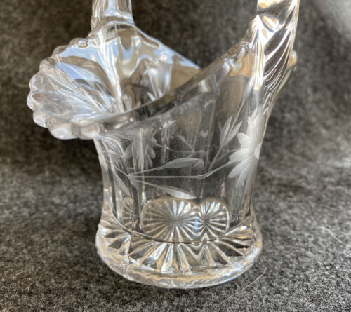 Cesto sposa alto 6-1/2" vintage Duncan & Miller cristallo inciso modello margherita - Foto 5 di 12