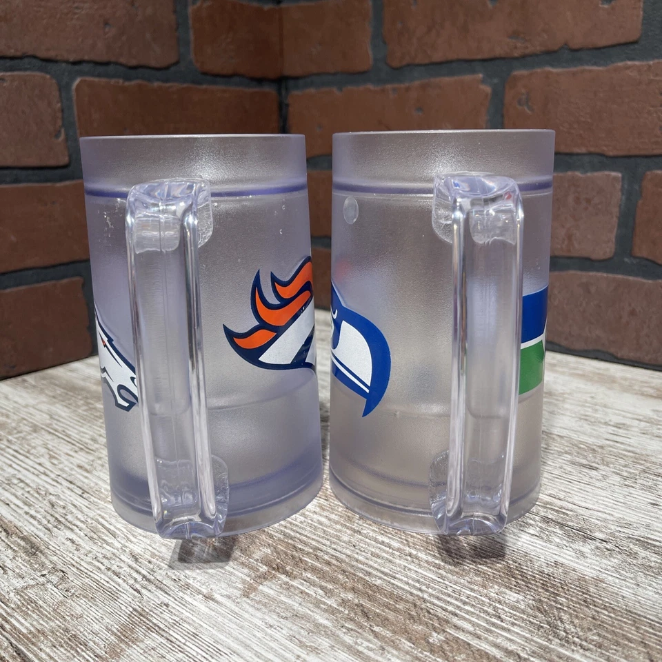 Tazas transparentes ThermoServ de plástico de doble pared de colección Broncos & Seahawks NFL “Game Day” Foto 4 de 4