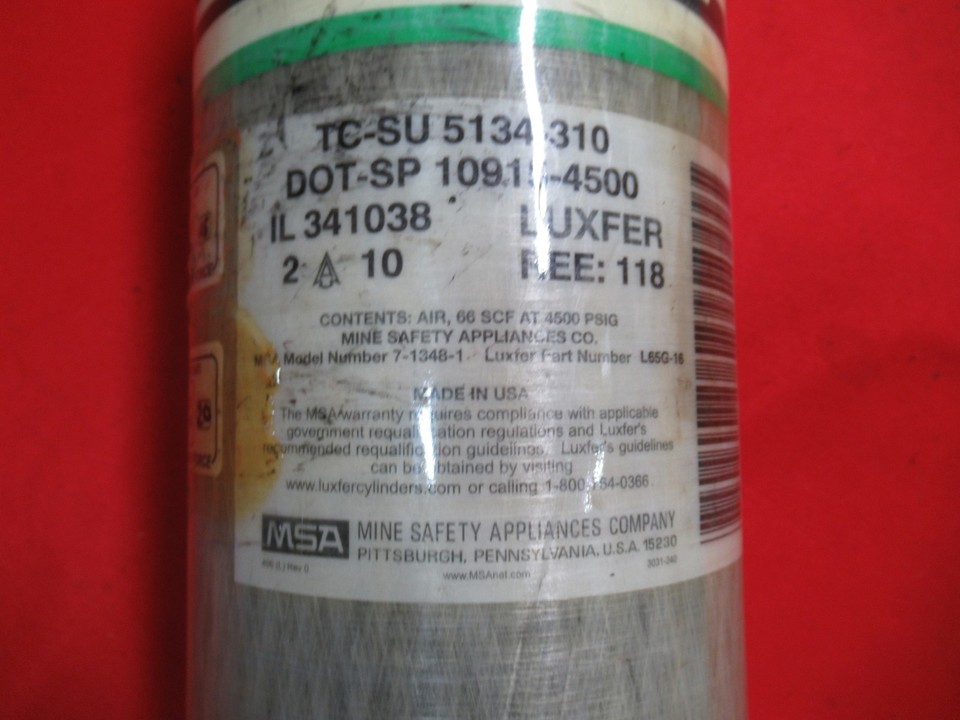 Bouteille D'air Comprimé SCBA 74 Pi³ 4500 Psi - Marque Scott Air-Pak, Pour Pièces Ou Réparation, état Non Garanti