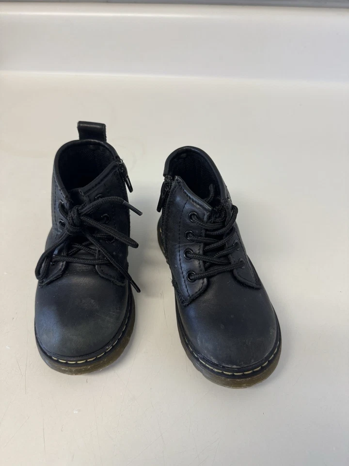 Piper Finn Combat Boots Size 6c Pre Owned Condition Black - Image 4 of 4