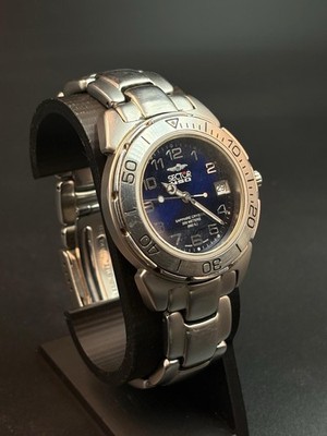 SECTOR No Limits Vintage Taucheruhr Quartz 200m Saphir läuft Edelstahl
