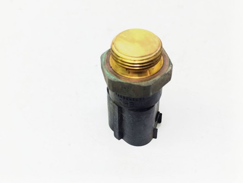 Volkswagen Golf IV 2000 Kühlmitteltemperatur Sensor Fühler Geber UST131175