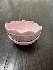 Le Creuset Frill Bowl Set Of 2 Chiffon Pink 14cm