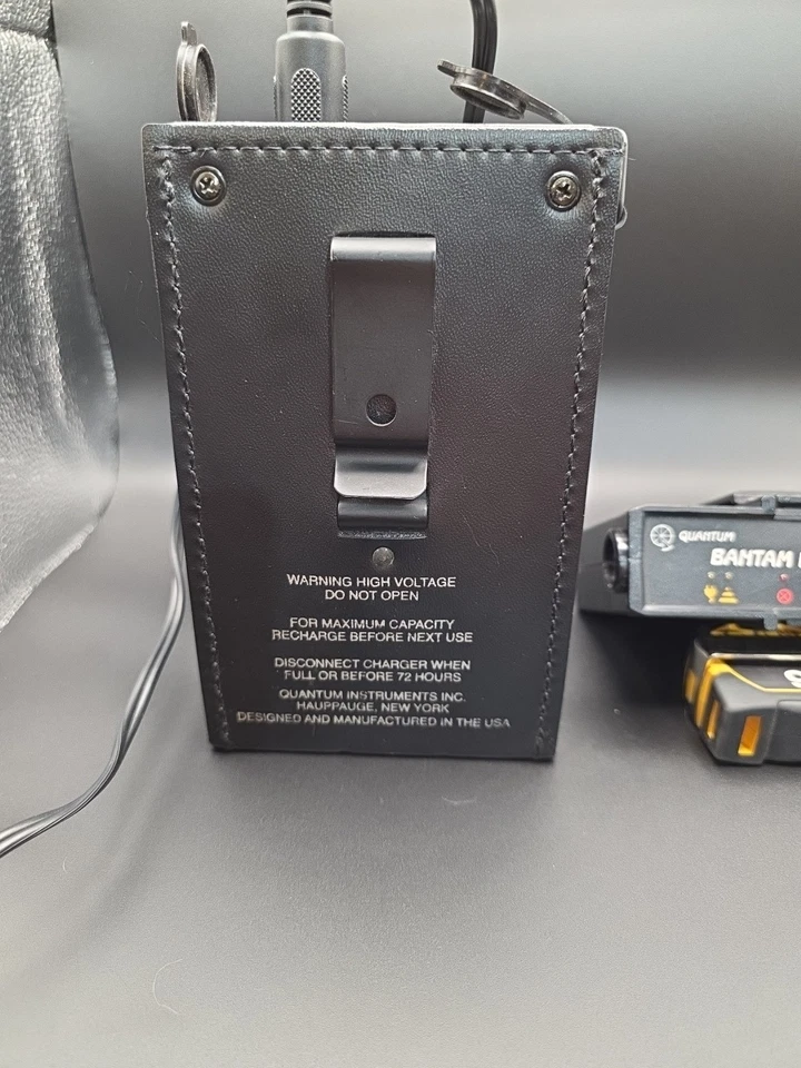 Quantum Turbo 2x2 com carregador e bateria Quantum Bantam sem carregador apenas peças - Imagem 4 de 4