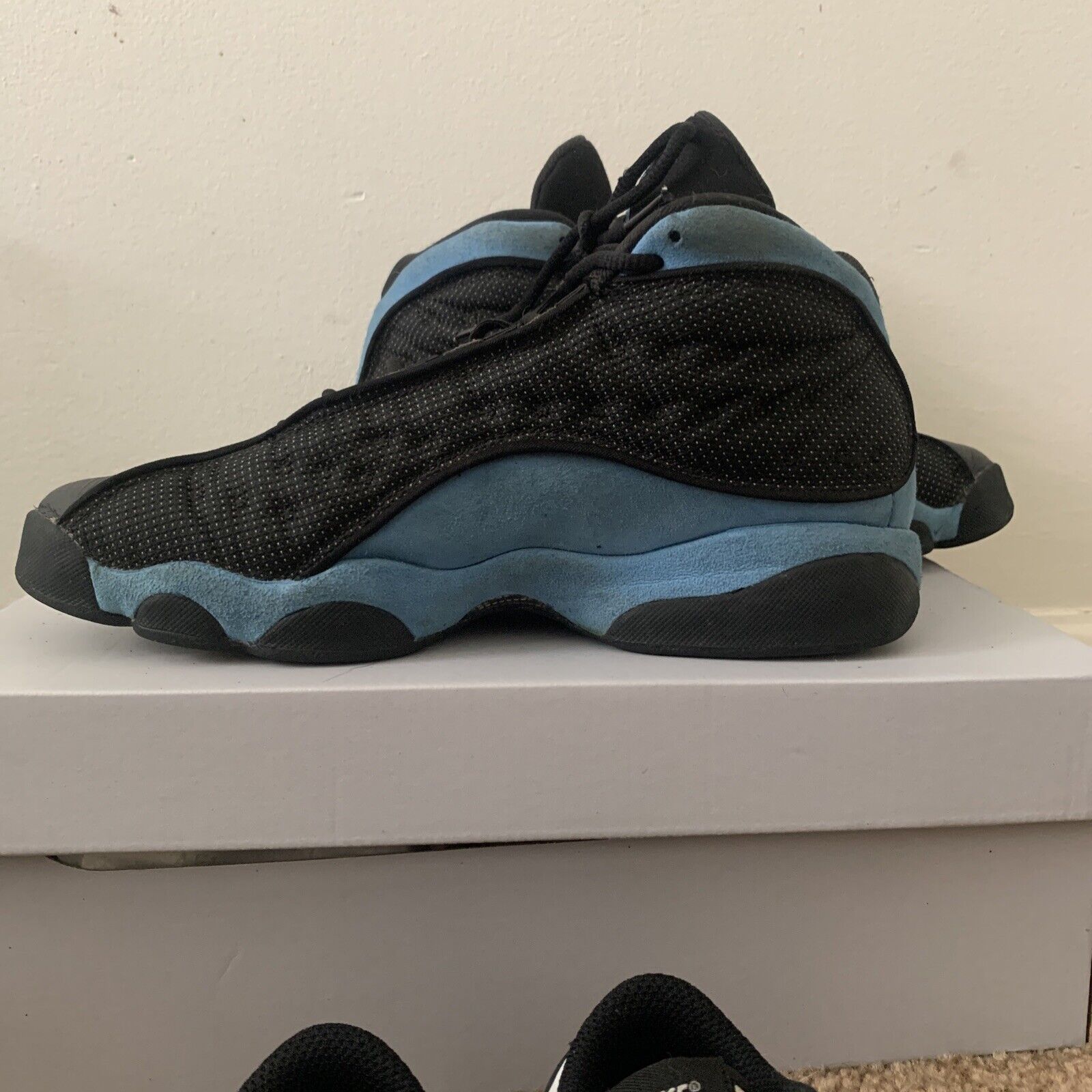Size 7 - Jordan 13 Retro Mid Black University Blue - image 4