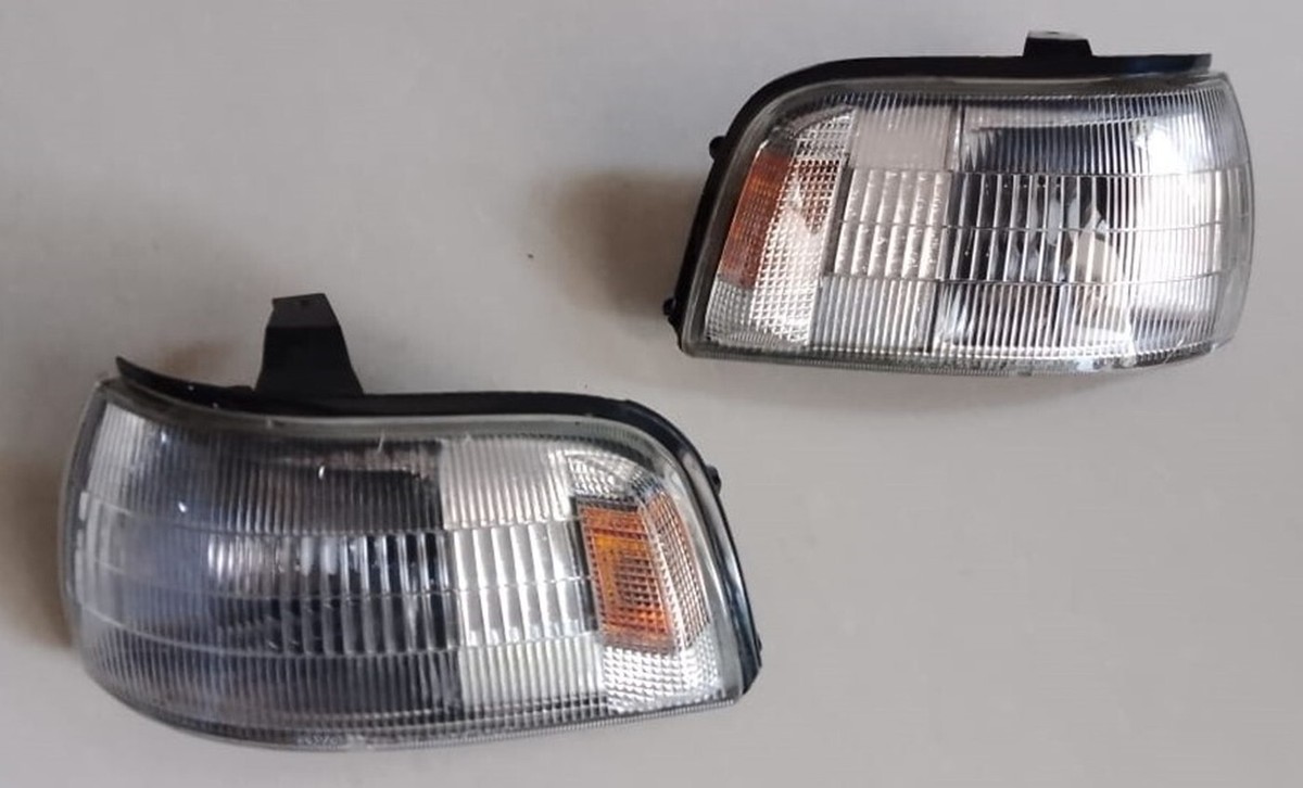 Genuine Toyota Cresta JZ / GX 81, 1988-1992 Front Corner Lens