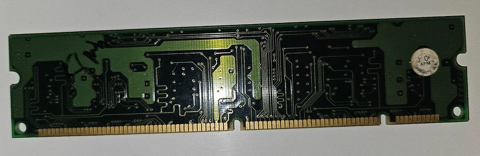 1 x Infineon HYB39S128800CT-7.5 128MB DDR1 SDRAM - Image 2 of 2