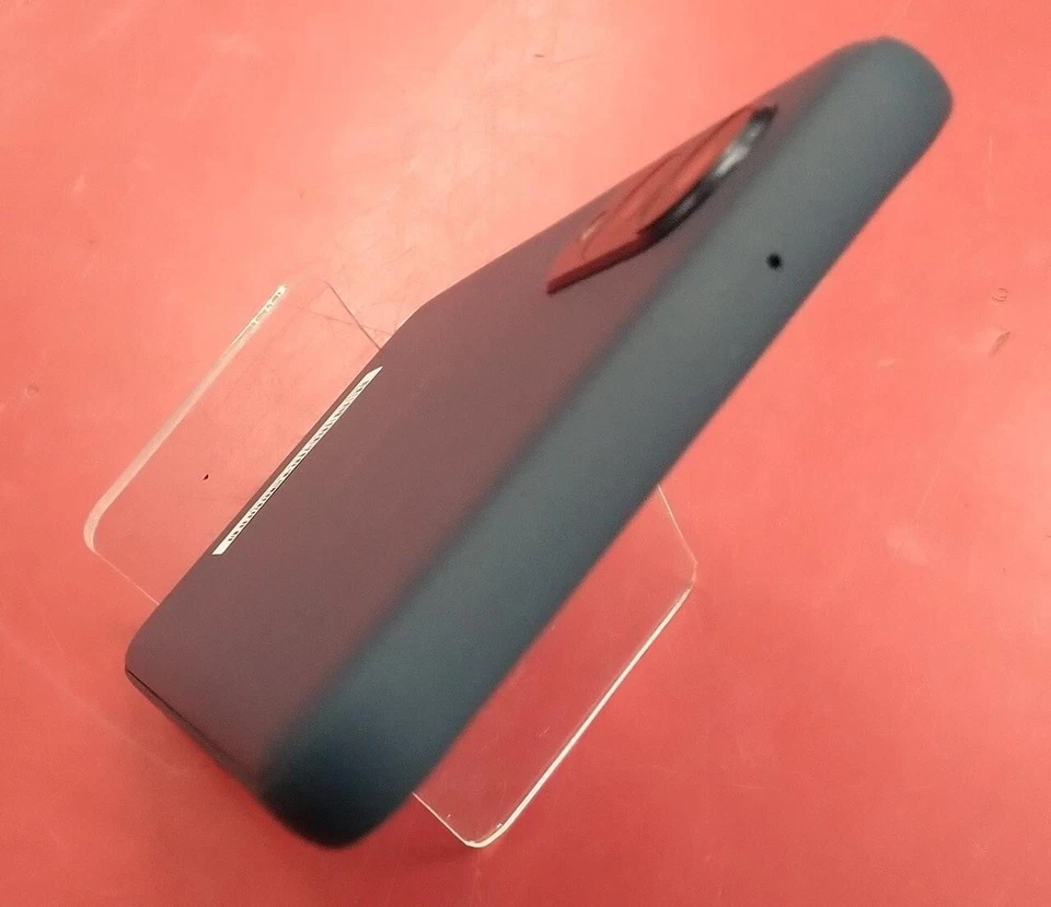 FUJITSU Model: F-52E Smartphone Navy/Gray Popular model Body only - Image 4 of 4