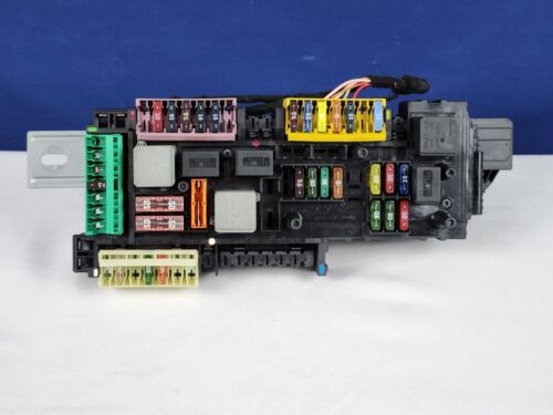 ๐
08-15 Mercedes GLK 250 350 REAR SAM Fuse Box Relay Control 2049001402 - Picture 2 of 6
