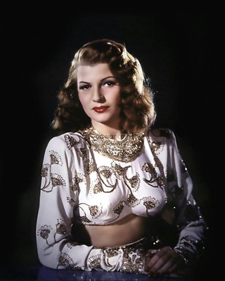 RITA HAYWORTH LEGENDARY ACTRESS IN ''GILDA'' - 8X10 PUBLICITY PHOTO (NN-012)