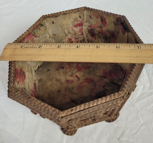 TRAMP ART OCTAGONAL BOWL OR CONTAINER - Picture 9 of 9