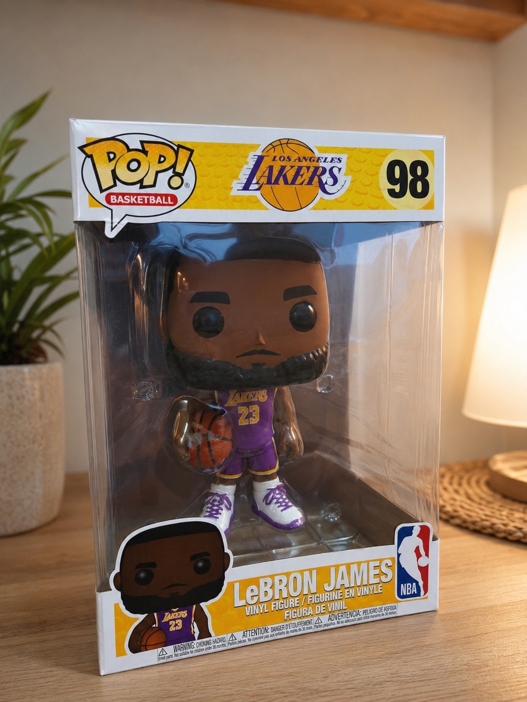 Funko Pop Jumbo LeBron James parfait objet de décoration pour bureau de gamer et salon