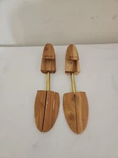 Rochester Shoe Tree Co. CEDAR WOODEN SHOE TREE stretcher
