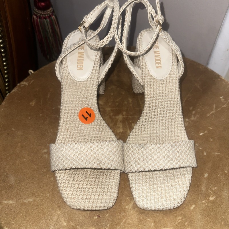 Steve Madden Messa Tan And Ivory Strappy Sandals Size 11