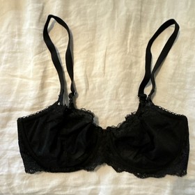 LOT of 12 - 36DD almost all are Victoria&rsquo;s Secret