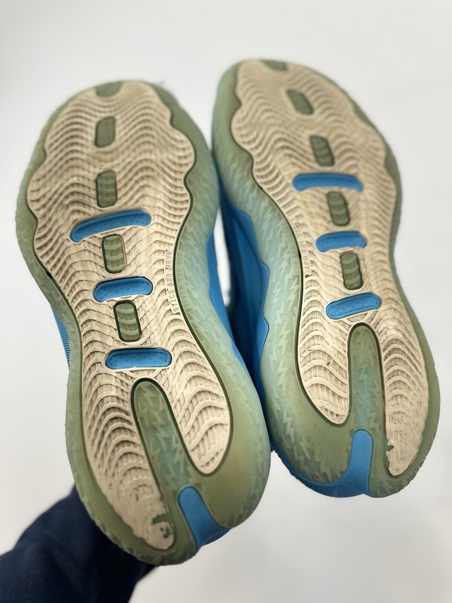 Adidas Dame 8 Basketball Shoe Men display picture 1
