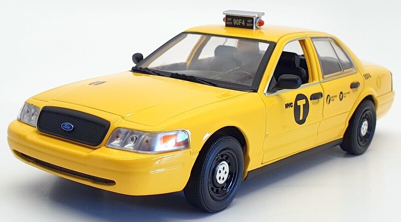 グリーンライト2008 Ford Crown Victoria ミニカー Greenlight 1/24 Scale 84113 - 2008 Ford Crown Victoria Taxi