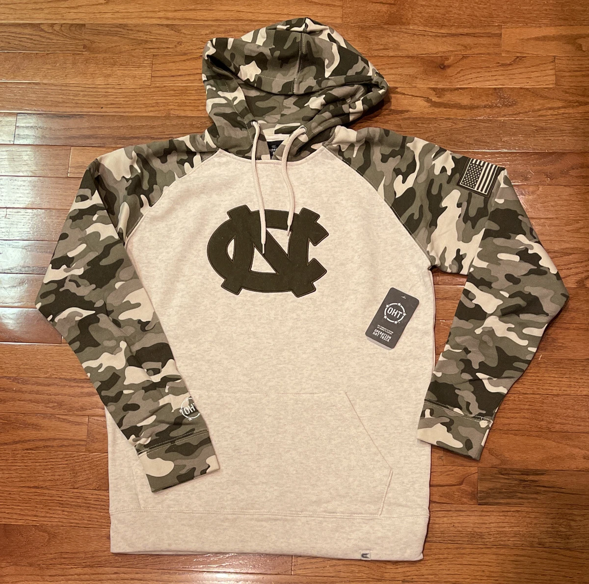 Nike desert camo deals hoodie