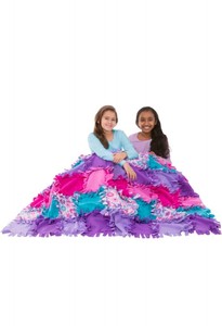melissa and doug flower fleece quilt