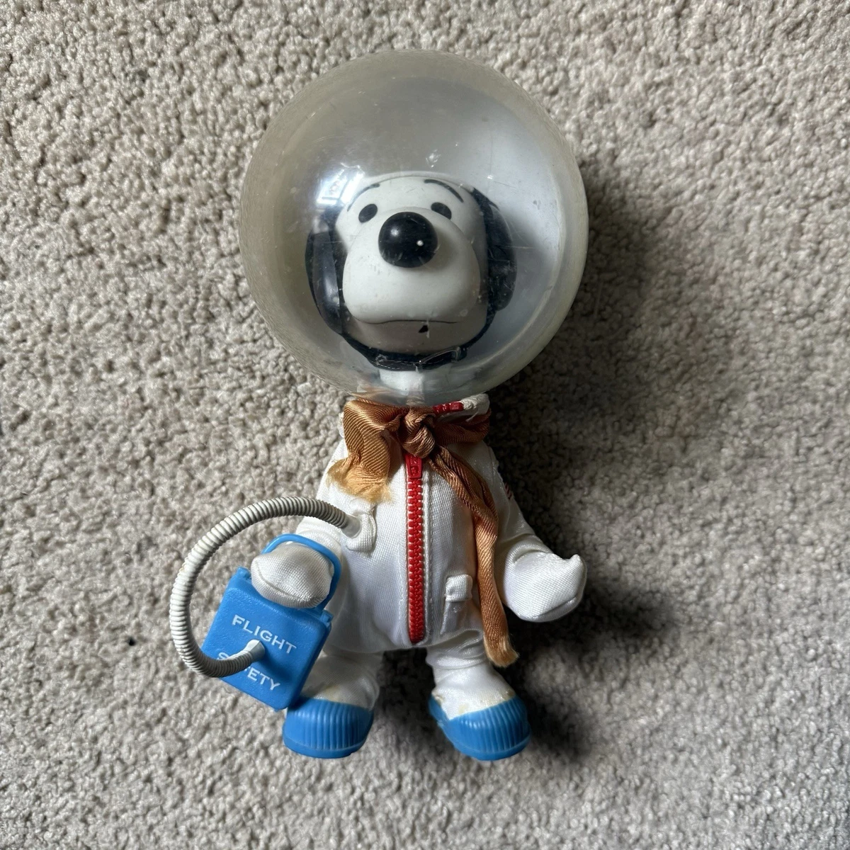 Snoopy Astronaut In Collectible Peanuts Figurines for sale | eBay