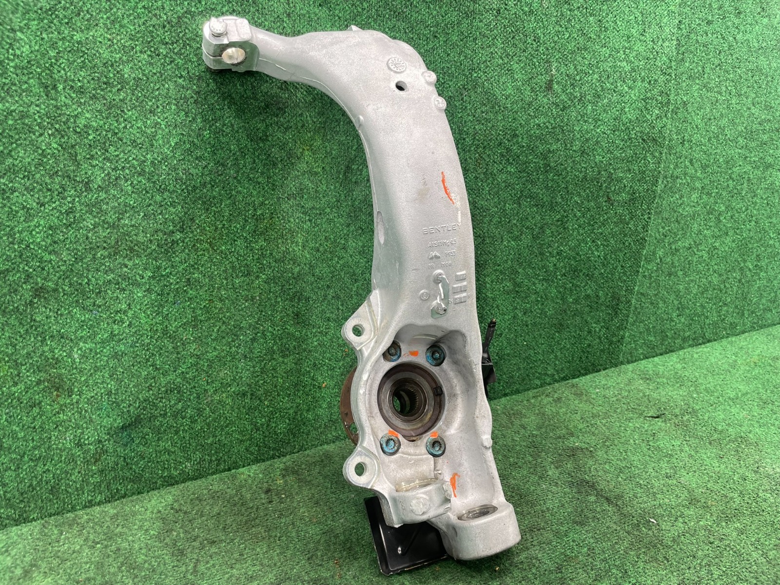 🛑 2006-2012 Bentley Continental GT GTS Front Left Side Spindle Knuckle Hub OEM