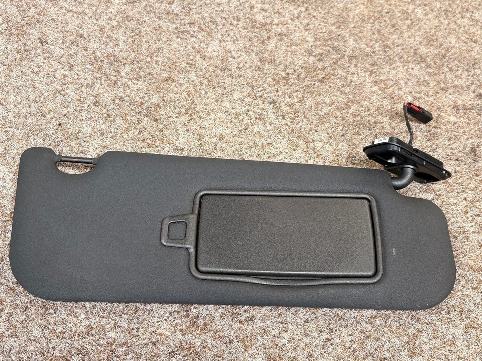 JAGUAR XE X760 2015-2018 - Front Right Sun Visor 155006851