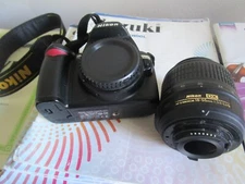 Nikon D D60 10.2MP Digital SLR Camera - Black (Kit w/ 18-55mm Lens) *NO CHARGER*