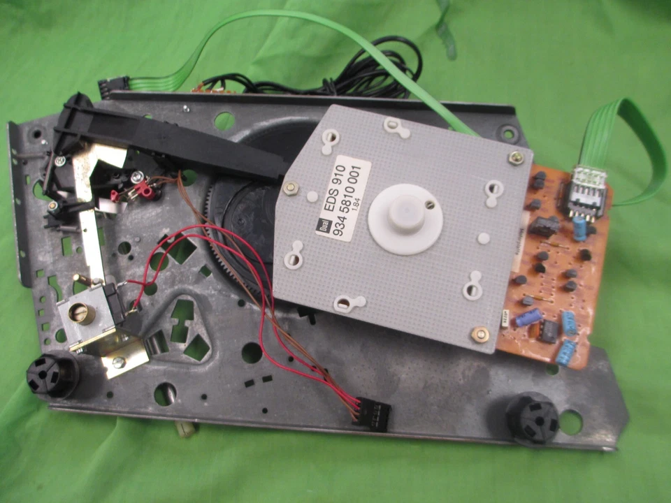 MONTAJE SUB CHASIS PLATO GIRATORIO DOBLE CS 616 Q MOTOR, BRAZO, LEVA, CABLE HUSILLO Foto 2 de 4